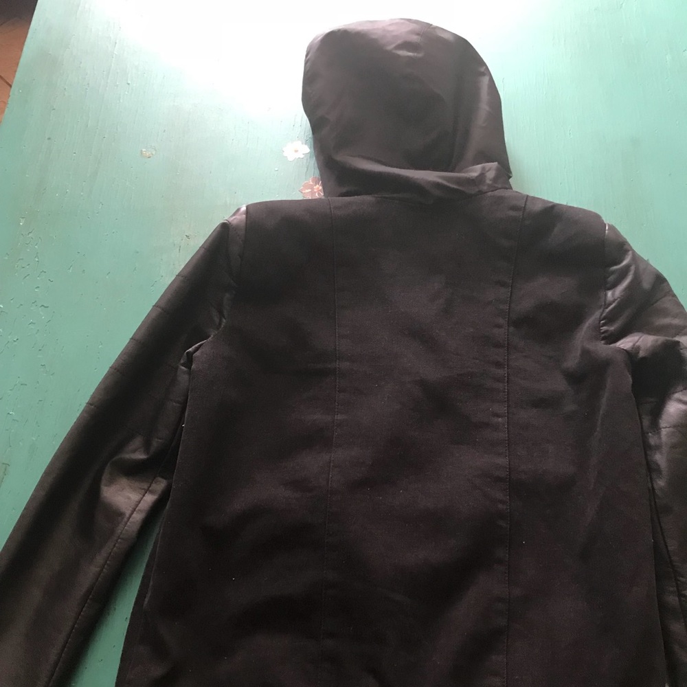 Jacket - Picture 5 of 6